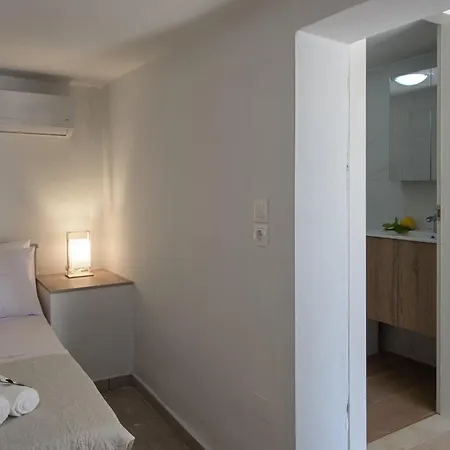 Holiday home Marita House Sea View *